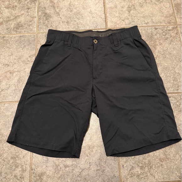 Under Armour Other - Under Armour Men's Black Shorts